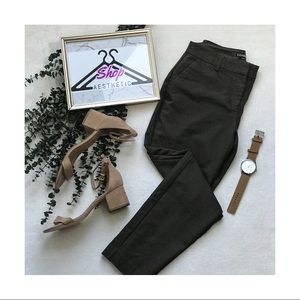 Express Columnist Mid-Rise Ankle Pant